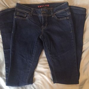 Delia’s skinny jeans. Taylor style size 3